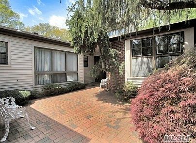 1st image of 12 Nightingale Ct Unit 12