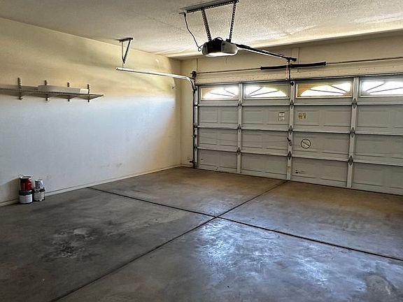 5th image of 847 E Cathy Dr