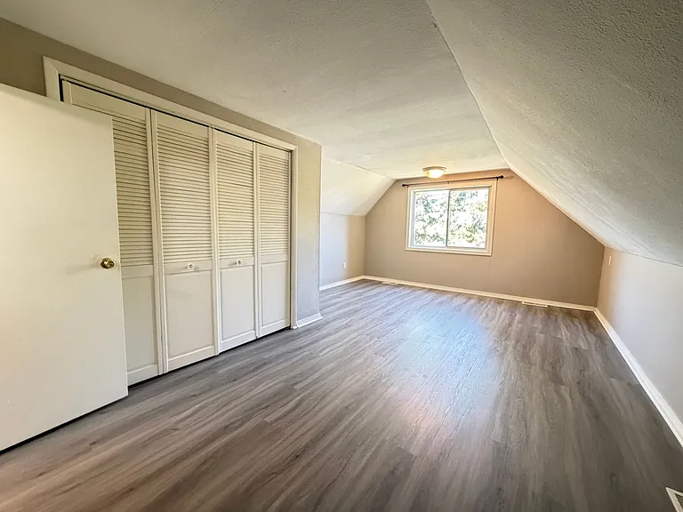 1701 Baxter Ave — Photo 17