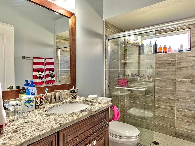 8850 Creek Run Dr — Photo 14