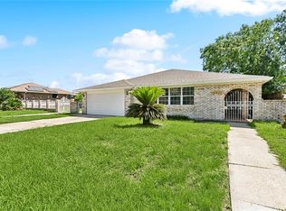 7511 Fieldston Rd, New Orleans, LA 70126