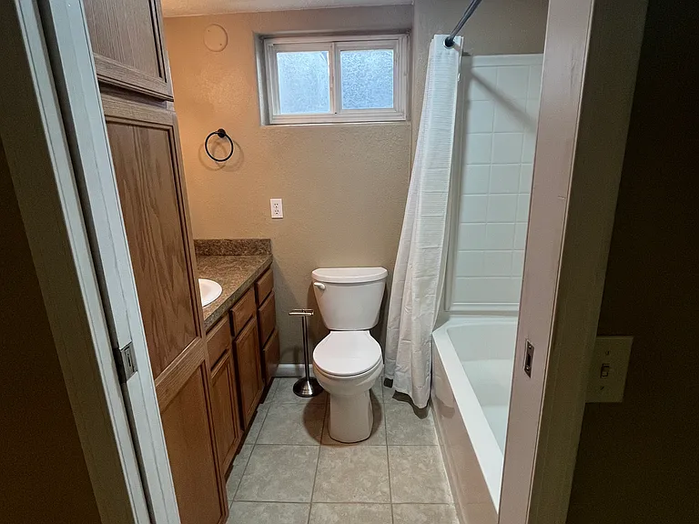 743 Cook Ave #B — Photo 4