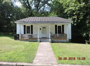 621 Chatham Ave, Danville, VA 24541
