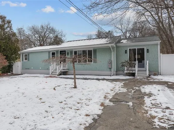 142 Cady Ave, Warwick, RI 02889