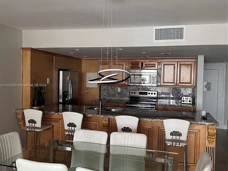 1717 N Bayshore Dr #A-1856 — Photo 8