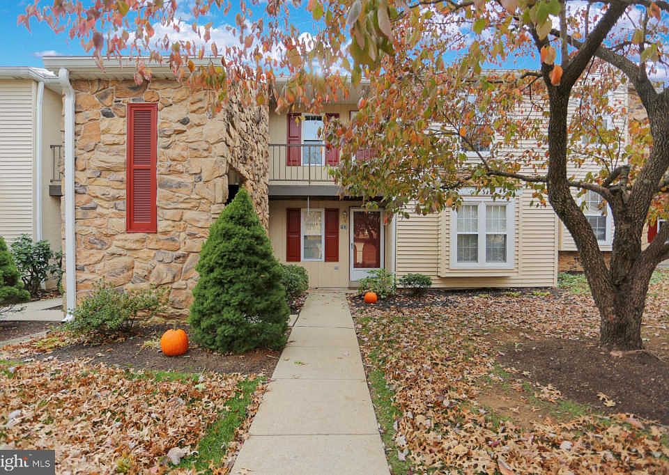 1st image of 153 Valley Greene Cir