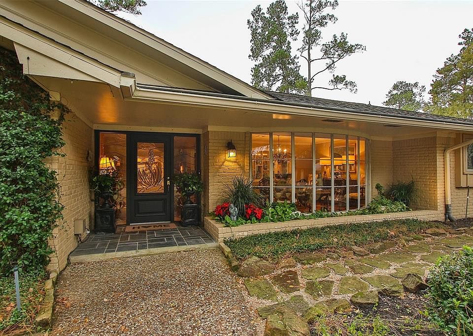 1st image of 6307 Pebble Beach Dr