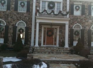 49 Beacon Hill Rd, Califon, NJ 07830