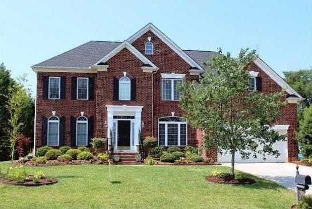 Front View - Awesome Brick front