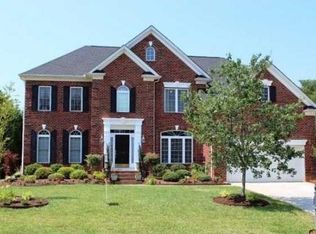 612 Queenswater Ln, Waxhaw, NC 28173