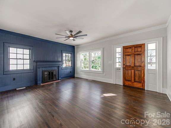 5th image of 518 W 5th Ave
