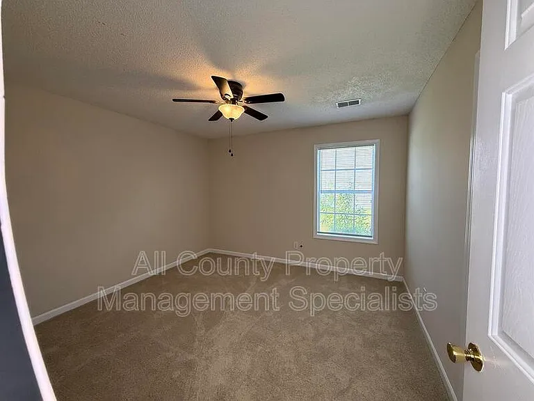 112 Malisa Dr — Photo 5