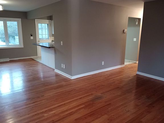 2nd image of 845 Cordova St