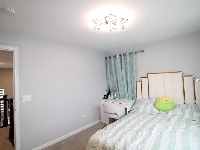 818 Memsie Dr — Photo 37