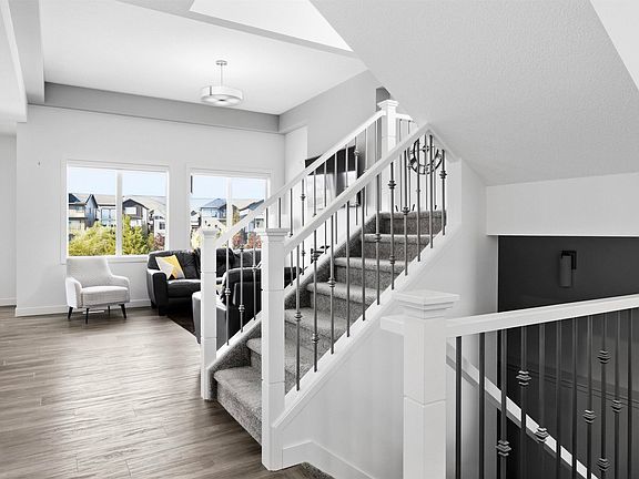 3rd image of 2052 Cavanagh Dr SW