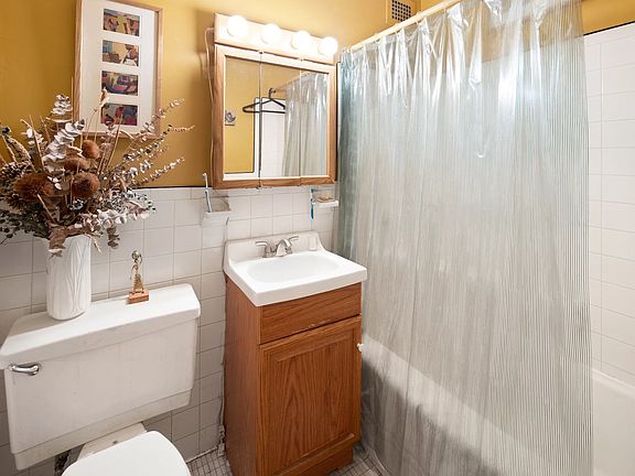 5th image of 180 Park Row APT 21D