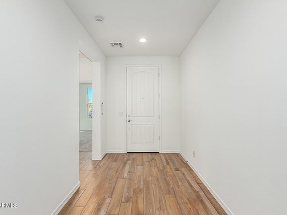 3rd image of 8728 W MEDLOCK Drive