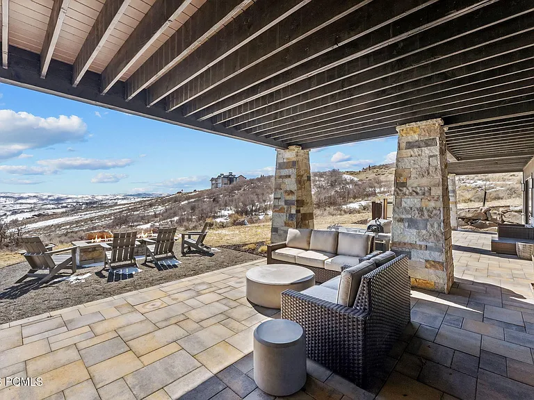 3450 E Ridgeway Dr — Photo 62