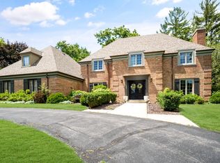 16730 Mary Cliff Ct, Brookfield, WI 53005