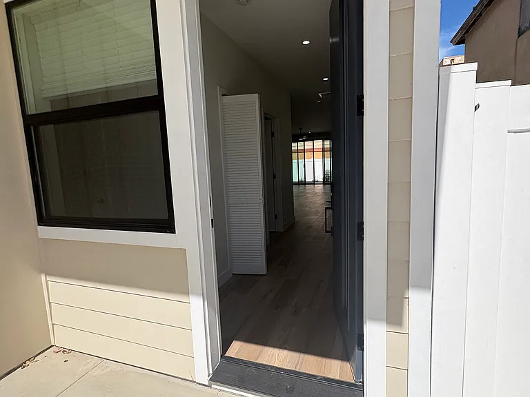 260 Donax Ave — Photo 5
