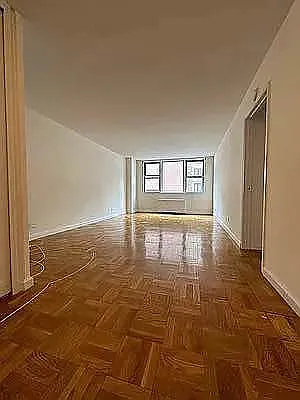 Rented by Bond New York | media 12