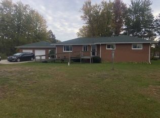 5651 Hanes Rd, Vassar, MI 48768