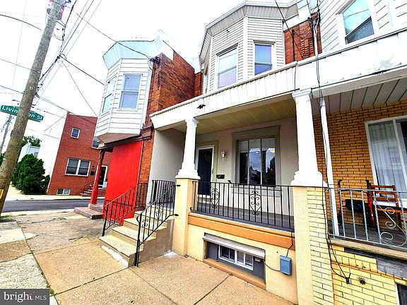 2nd image of 2548 E Indiana Ave