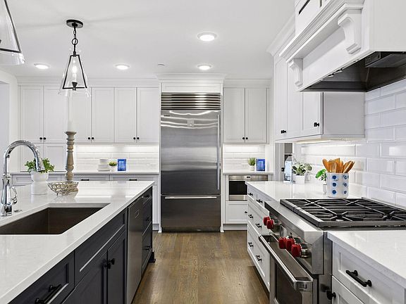 2nd image of 222 Ferndale Rd S Unit 304