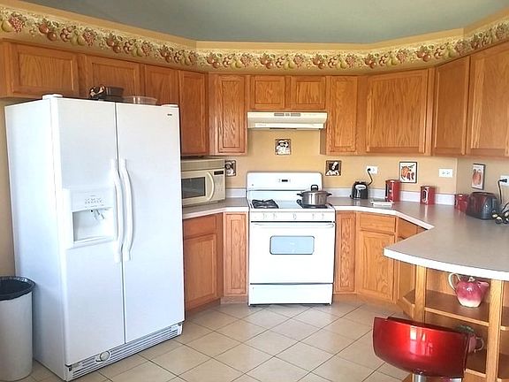 5th image of 12250 White Oak Dr