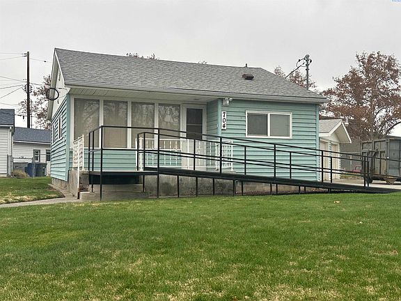2nd image of 704 Davenport St