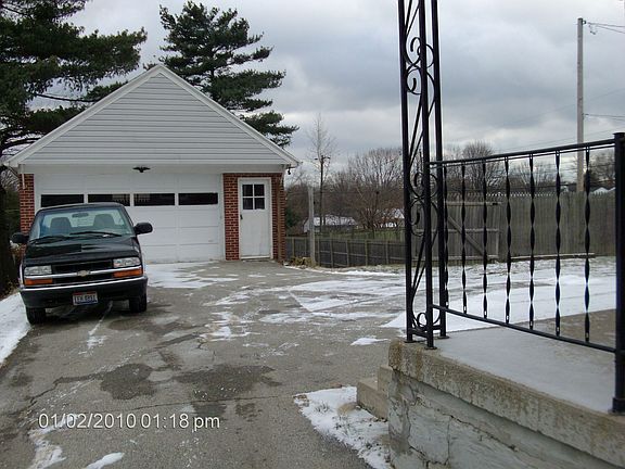 4th image of 1762 E Dorothy Ln