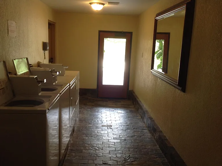 4170 Tujunga Ave — Photo 12