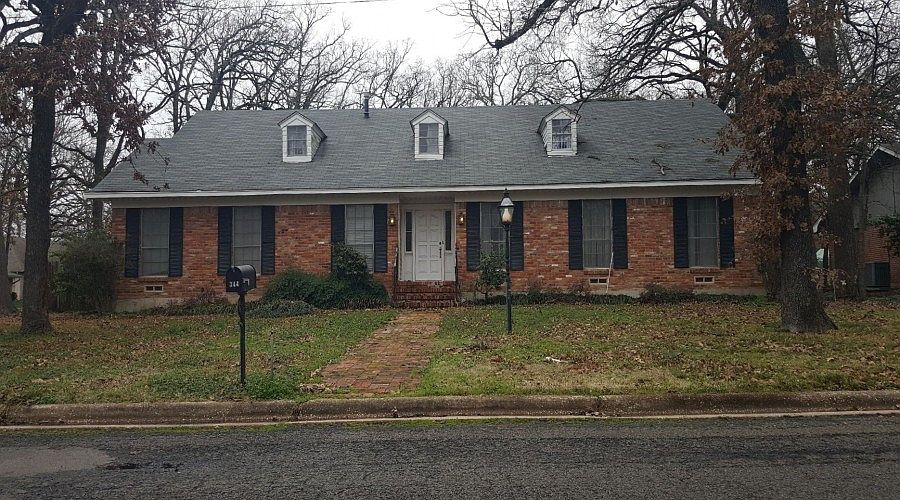 1st image of 344 Woodcrest Cir