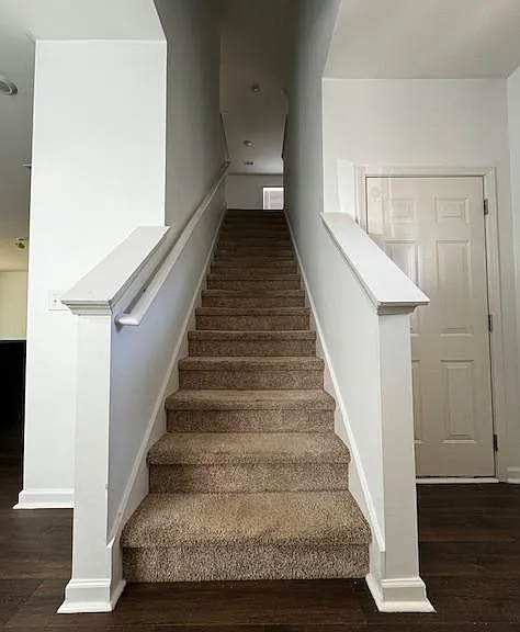 240 Chelsea Park Dr — Photo 6