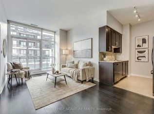 4070 Confederation Pkwy #311, Mississauga, ON