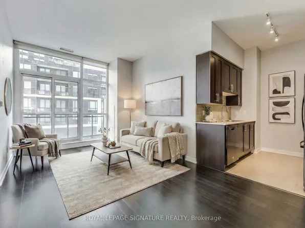 4070 Confederation Pkwy #311, Mississauga, ON L5B 0E9