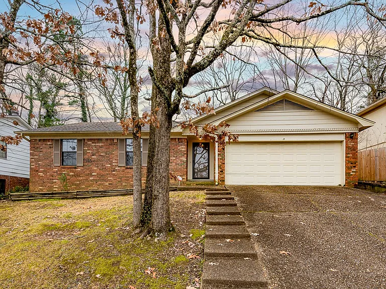 12119 Shawnee Forest Dr — Photo 1