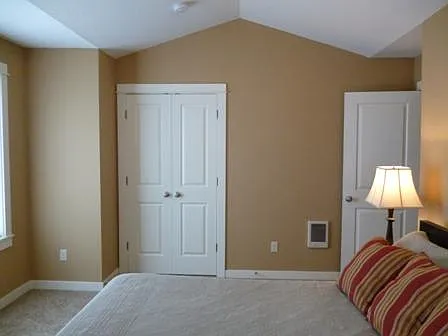 3 bed, 1.5 bath, 1002 sqft, $2,495 — Photo 2