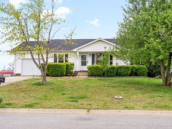 2nd image of 1069 Bobcat Dr
