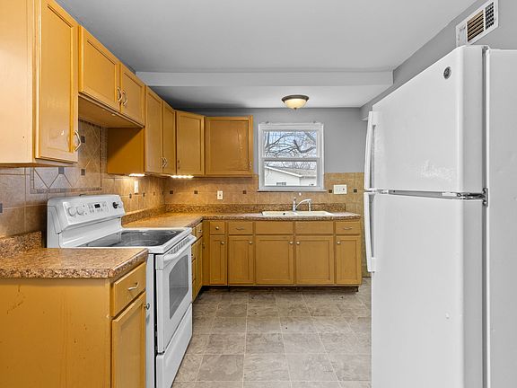 5th image of 2265 Grants Pkwy