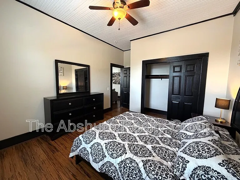 523 E Broad St #B-1 — Photo 13