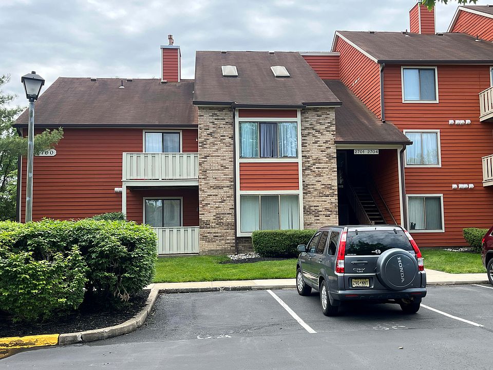 1st image of 2700 Sussex Ct