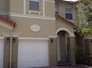 10762 NW 80th Ln, Doral, FL 33178