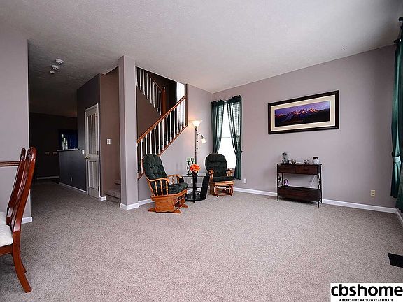 3rd image of 4964 S 194th St