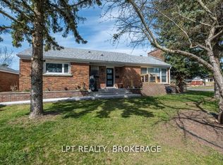 9 Elizabeth Ave, Kingston, ON K7M3G9