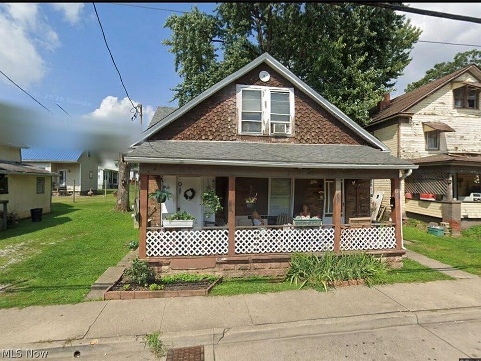 1st image of 905 13th St
