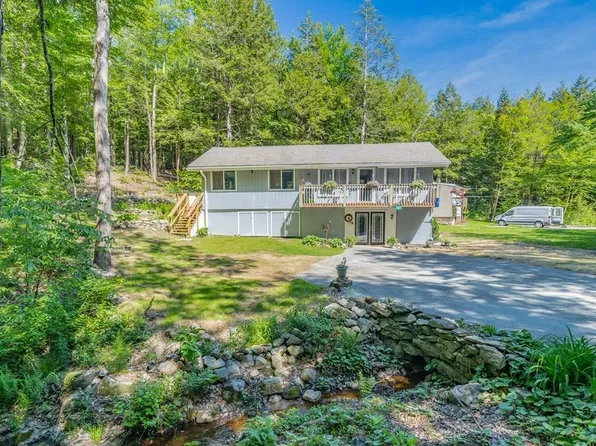 101 Owls Nest Ln, Tolland, MA 01034