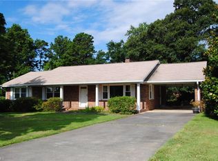 114 Midpines Dr, Winston Salem, NC 27127