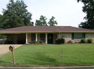 102 Dickson Dr, Brandon, MS 39042