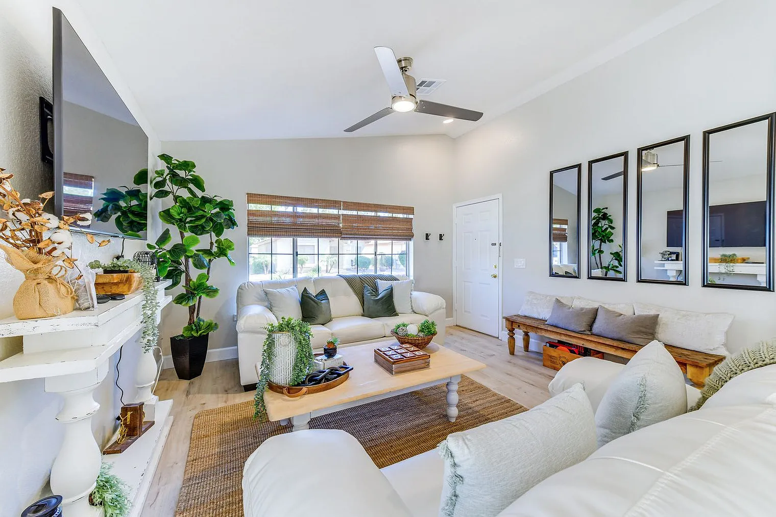 2 bed, 2.0 bath, 1184 sqft, $4,515 — Photo 1